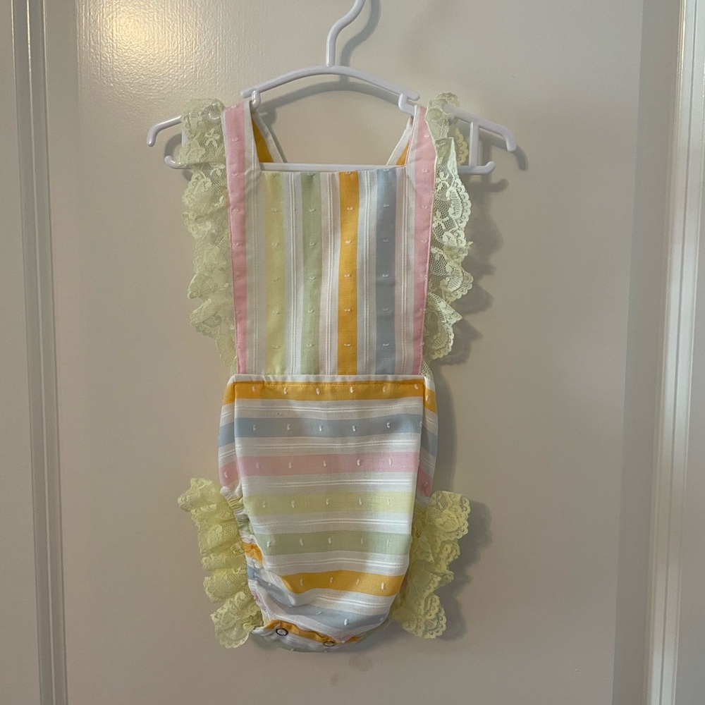 Numi vintage fabric sunsuit. 6-12 months
